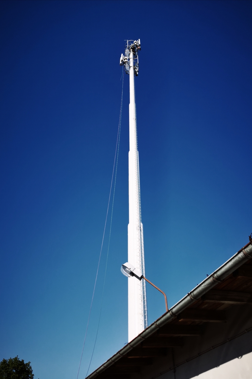 Maszt Telefonii Komórkowej Przepisy 2017 Os. Zagorzynek: Gigantyczny maszt telefonii komórkowej 5G pojawił się