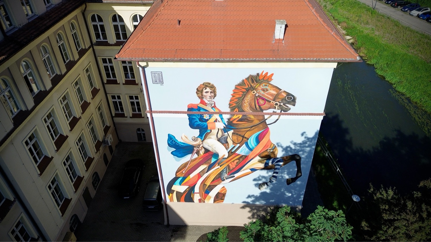 Imponujące dzieło autorstwa Wojciecha Brewki na ścianie II LO im. Tadeusza Kościuszki