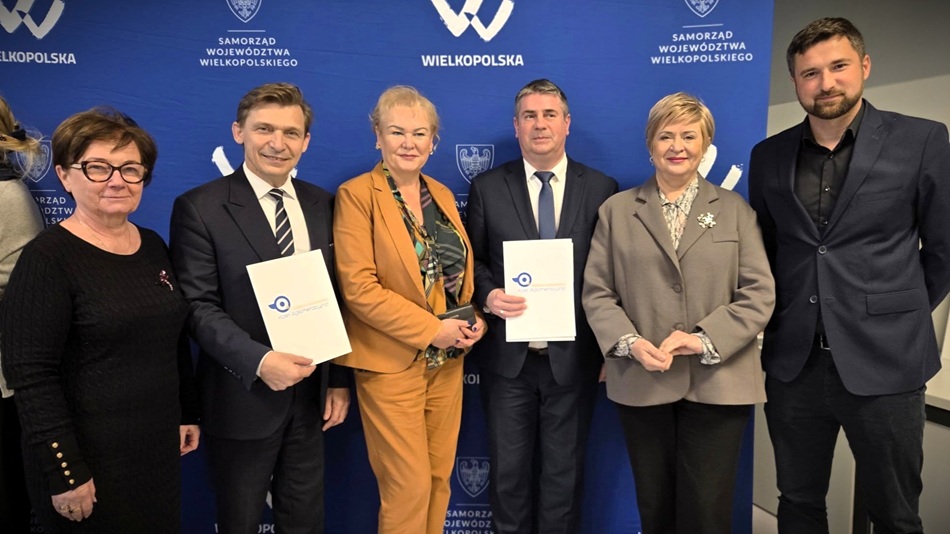 Kalisko-Ostrowska Kolej Aglomeracyjna rusza — umowy podpisane, pociągi od grudnia