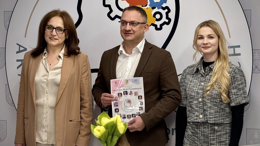 Akademia Myśli Przepięknych. Młodzi, eksperci i ważne tematy społeczne w jednym projekcie