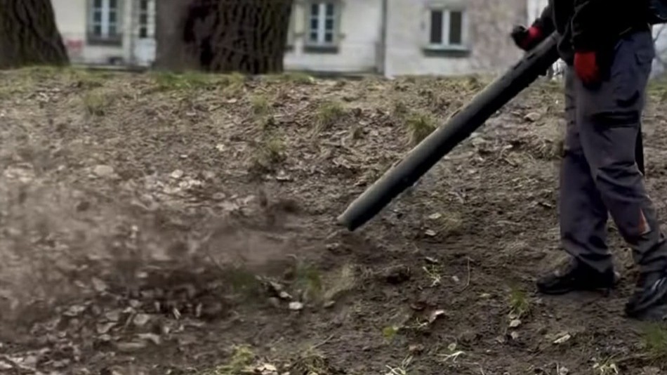 Była sól, teraz zakazane dmuchawy w parku Miejskim. Są poważne zarzuty wobec Miasta